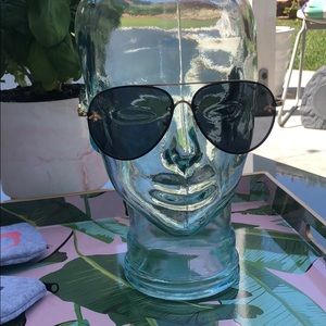 Aviator bee sunglasses